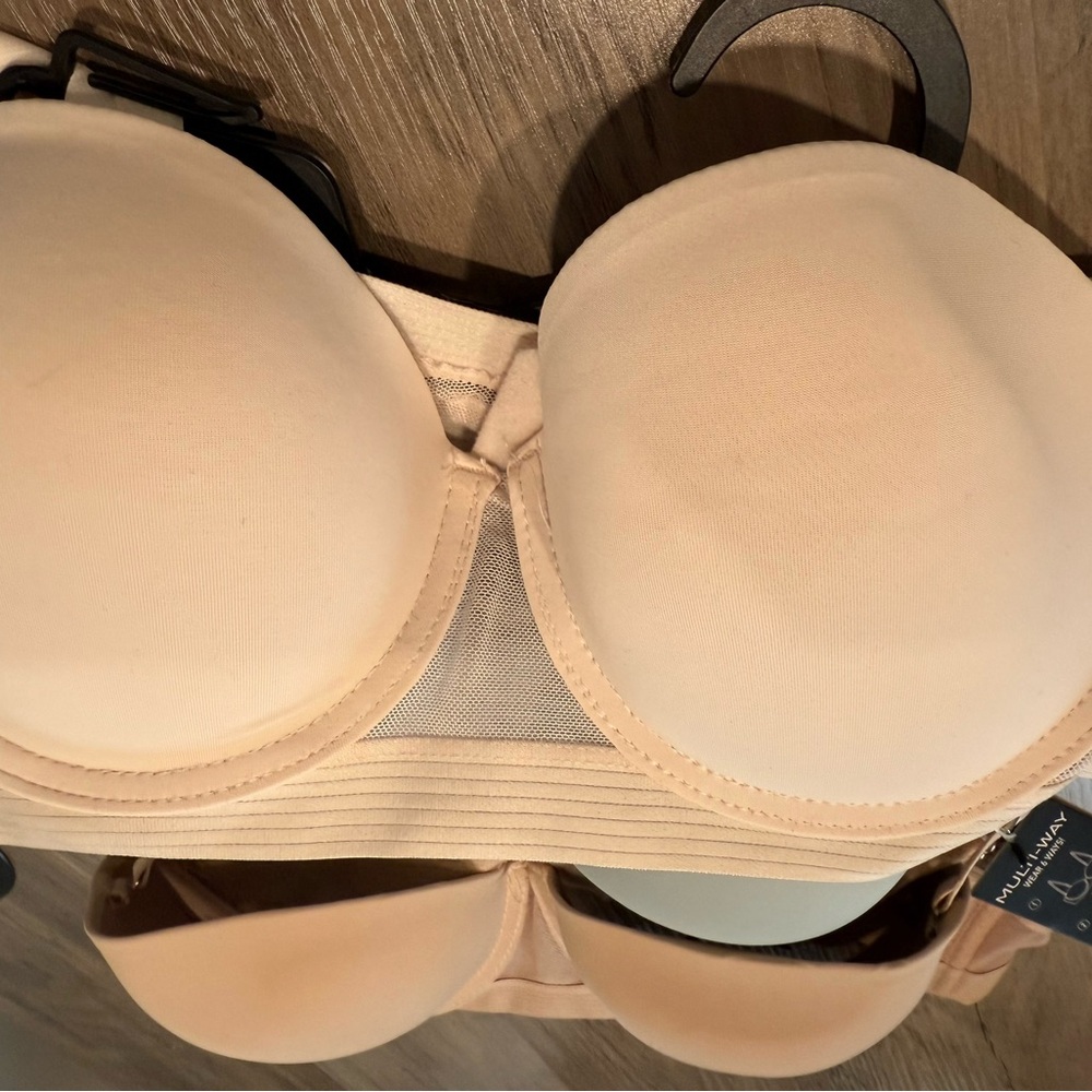 Multi-Way Bras - Picture 2 of 7
